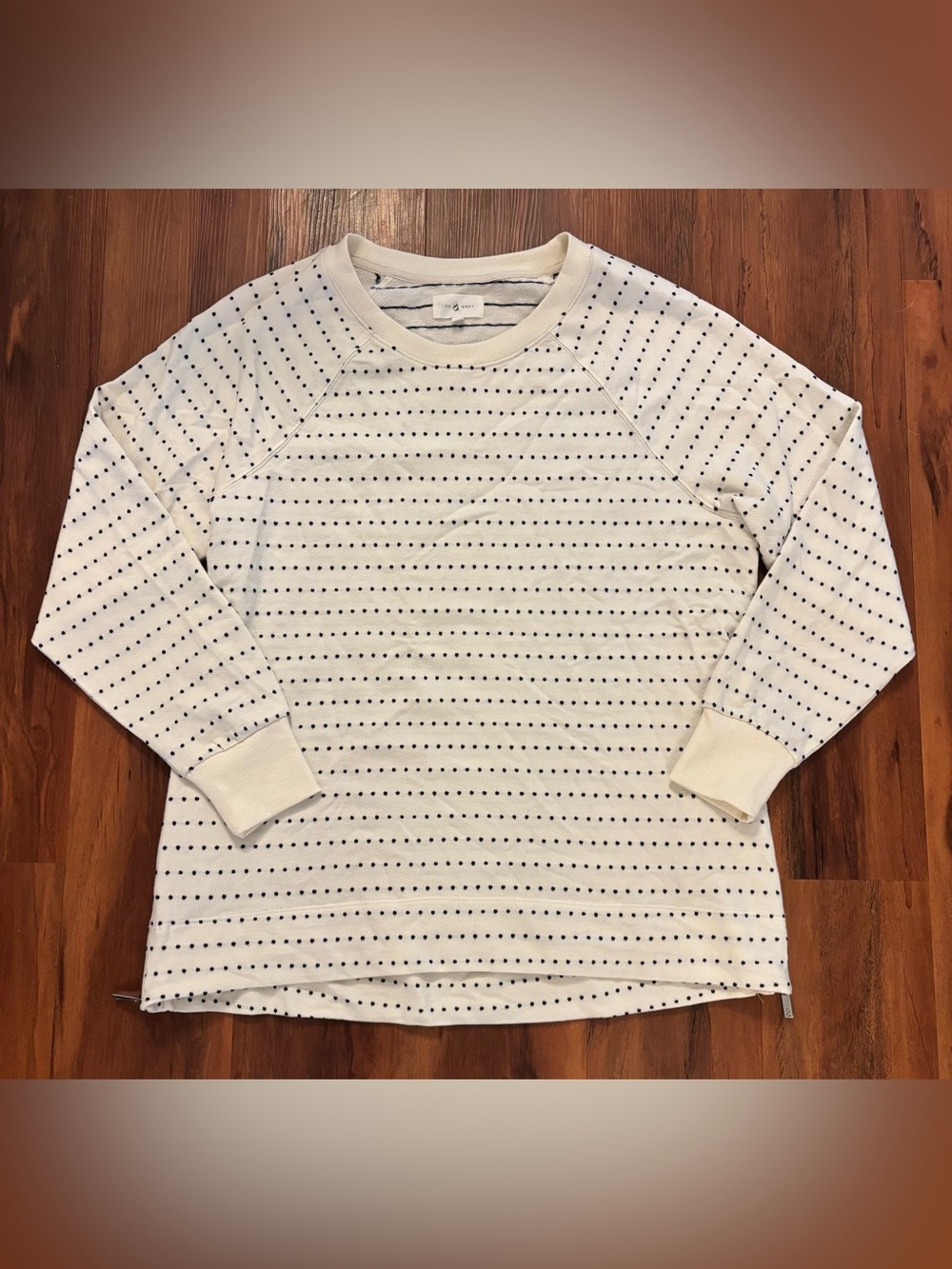 Women’s Cream Stitched Polka Dot Thick Side Zip Shirt